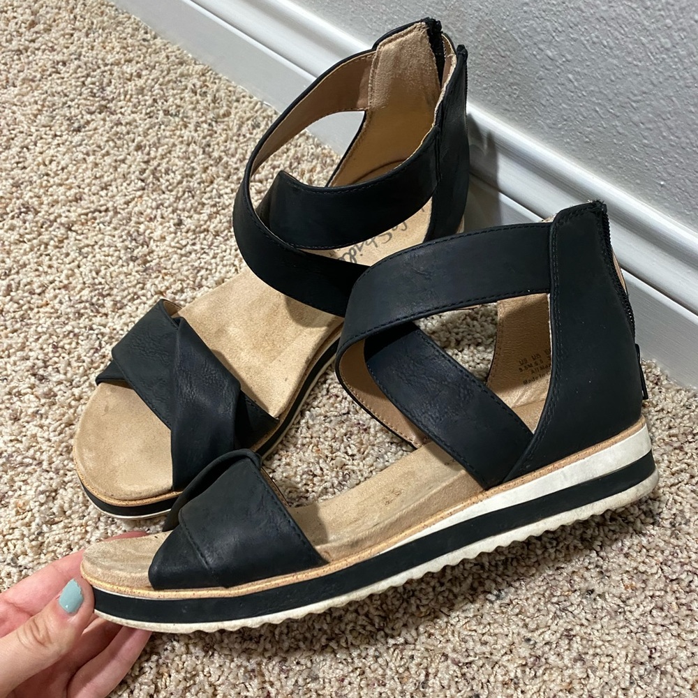 Life Stride Velocity Black Sandals